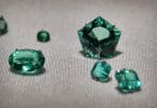 Como identificar a pedra esmeralda original da falsa