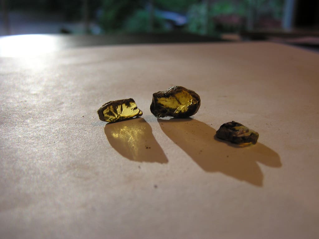 Méthodes de découverte de la pierre d'ambre naturel