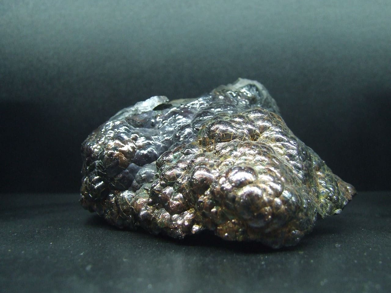 حجر الهيماتيت - الحديد الصيني الخام