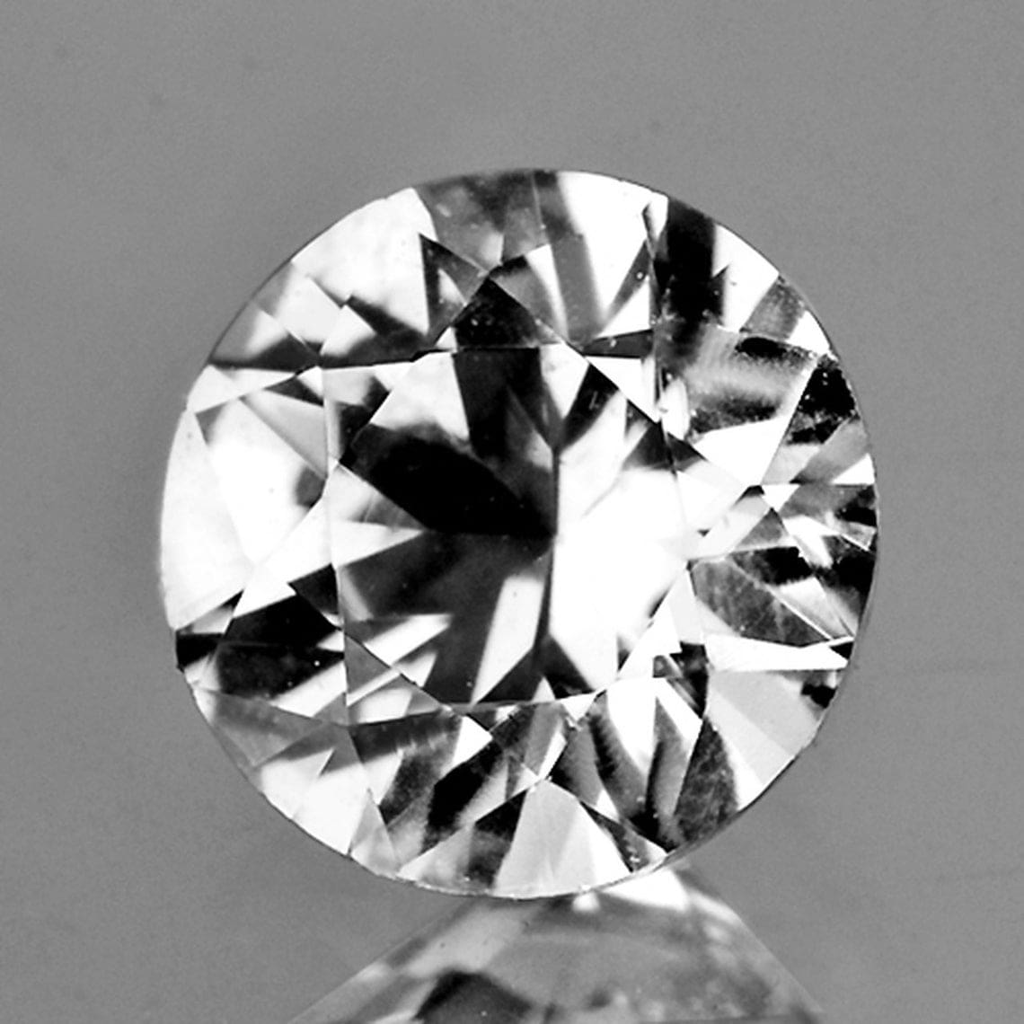 Pierre de zircon semblable à un diamant