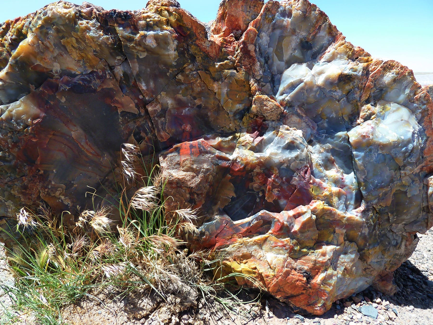 roches d'opale naturelles